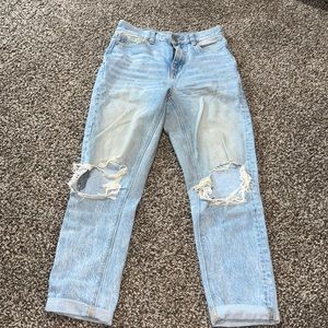 American Eagle, light washed, high wasted mom jeans